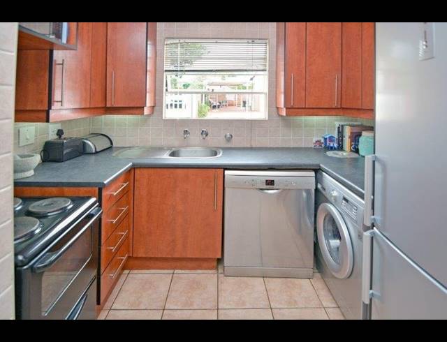 2 BEDROOM TOWNHOUSE FOR SALE IN FAIRLAND